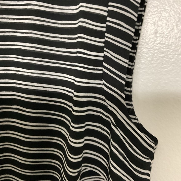 TOMMY HILFIGER Black and White Sleeveless Dress. SIZE L - Picture 6 of 8